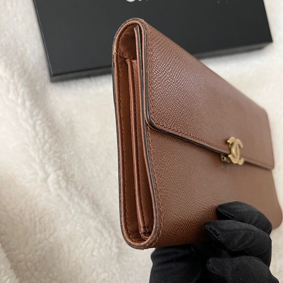 Auth Chanel Vintage Brown Caviar Tri-Fold Wallet - Excellent Condition - Picture 9 of 13